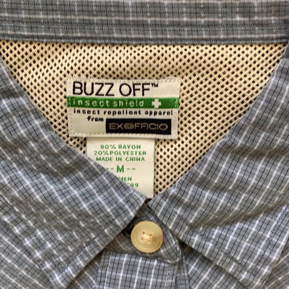 Blue, ExOfficio, light weight fabric, no iron and size M. - Picture 2 of 4